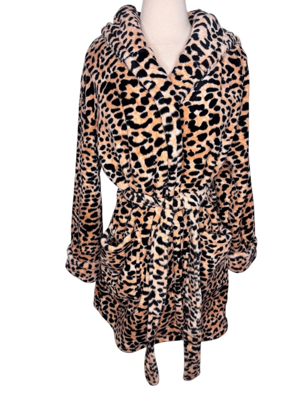 Betsey Johnson Leopard Animal Women's Robe Plush Hooded Pockets Belt Size M/L